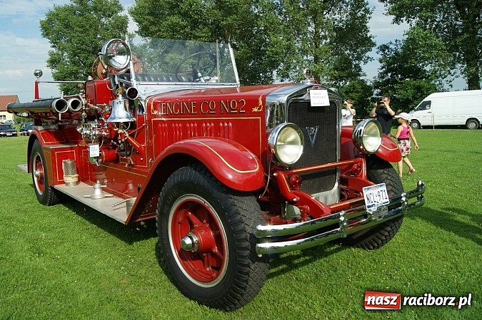 Zdjęcie w galerii na portalu naszraciborz.pl: Sikawki jak za starych dobrych lat - wideo wiadomości z regionu