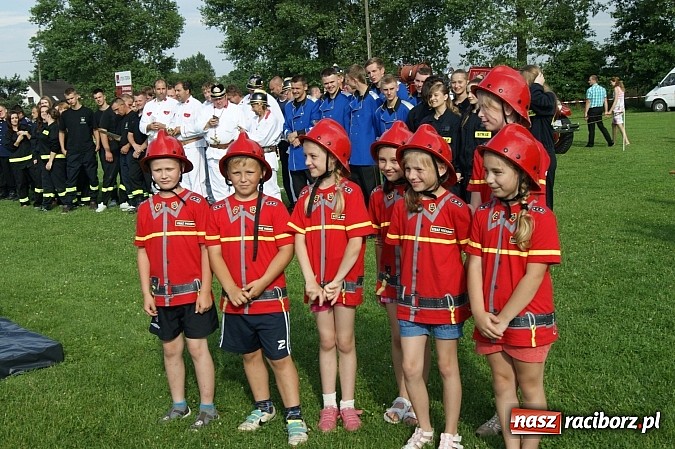 Zdjęcie w galerii na portalu naszraciborz.pl: Sikawki jak za starych dobrych lat - wideo wiadomości z regionu