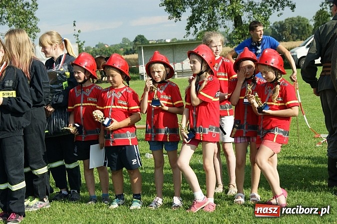Zdjęcie w galerii na portalu naszraciborz.pl: Sikawki jak za starych dobrych lat - wideo wiadomości z regionu