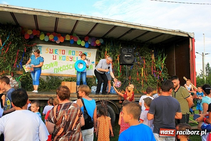 Zdjęcie w galerii na portalu naszraciborz.pl: Rodzina miłością wielka, czyli VI Święto Rodziny w Kobyli wiadomości z regionu