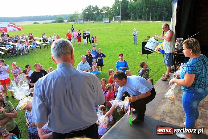 Zdjęcie w galerii na portalu naszraciborz.pl: Rodzina miłością wielka, czyli VI Święto Rodziny w Kobyli wiadomości z regionu