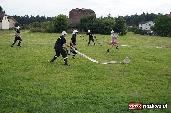Zdjęcie w galerii na portalu naszraciborz.pl: Zawody strażackie w Szymocicach na wesoło wiadomości z regionu