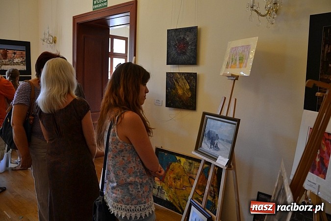 Zdjęcie w galerii na portalu naszraciborz.pl: W stronę Wojtkiewicza - wernisaż wystawy na zamku wiadomości z regionu