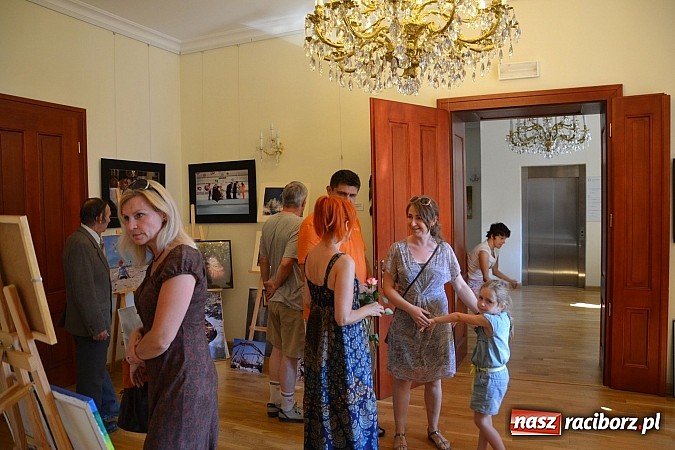 Zdjęcie w galerii na portalu naszraciborz.pl: W stronę Wojtkiewicza - wernisaż wystawy na zamku wiadomości z regionu