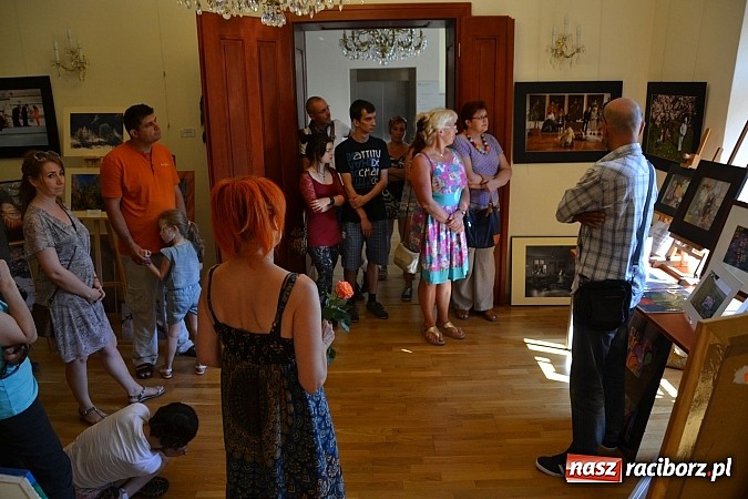 Zdjęcie w galerii na portalu naszraciborz.pl: W stronę Wojtkiewicza - wernisaż wystawy na zamku wiadomości z regionu