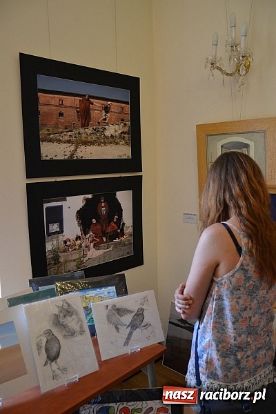 Zdjęcie w galerii na portalu naszraciborz.pl: W stronę Wojtkiewicza - wernisaż wystawy na zamku wiadomości z regionu