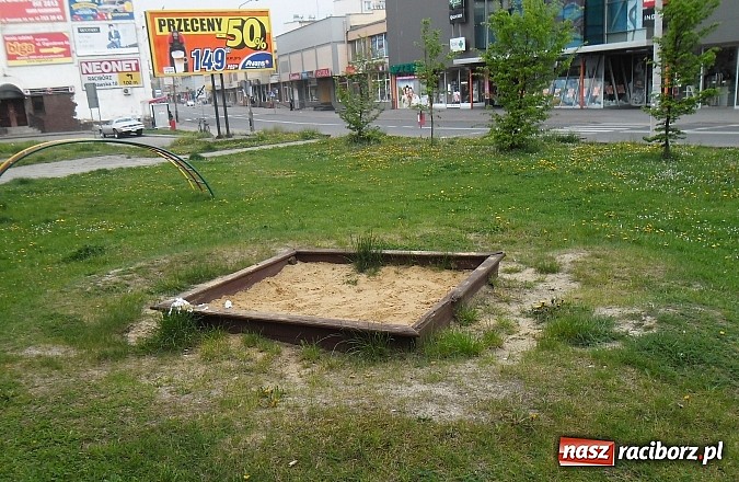 Zdjęcie w galerii na portalu naszraciborz.pl: Skontrolowano place zabaw. Wykryto więcej usterek niż rok temu wiadomości z regionu