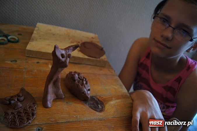 Zdjęcie w galerii na portalu naszraciborz.pl: Ogromne zainteresowanie warsztatami ceramicznymi w Nędzy wiadomości z regionu