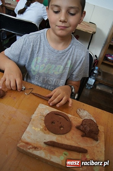 Zdjęcie w galerii na portalu naszraciborz.pl: Ogromne zainteresowanie warsztatami ceramicznymi w Nędzy wiadomości z regionu