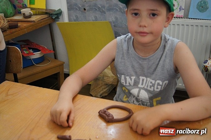 Zdjęcie w galerii na portalu naszraciborz.pl: Ogromne zainteresowanie warsztatami ceramicznymi w Nędzy wiadomości z regionu