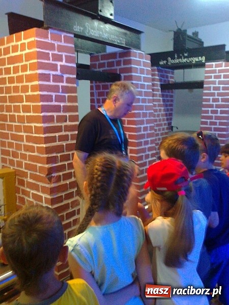 Zdjęcie w galerii na portalu naszraciborz.pl: Nauka w pigułce. Gdzie? Na zamku!  wiadomości z regionu