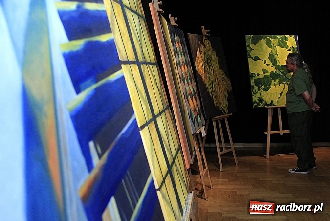 Zdjęcie w galerii na portalu naszraciborz.pl: RCK zaprasza na wystawę prac absolwentów PWSZ wiadomości z regionu