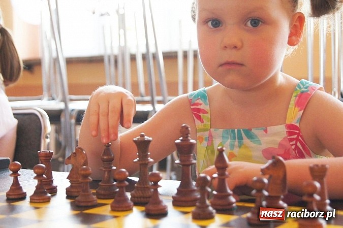 Zdjęcie w galerii na portalu naszraciborz.pl: O szachach na Uniwersytecie Małolata w Nędzy wiadomości z regionu
