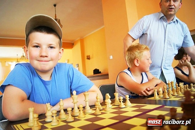 Zdjęcie w galerii na portalu naszraciborz.pl: O szachach na Uniwersytecie Małolata w Nędzy wiadomości z regionu