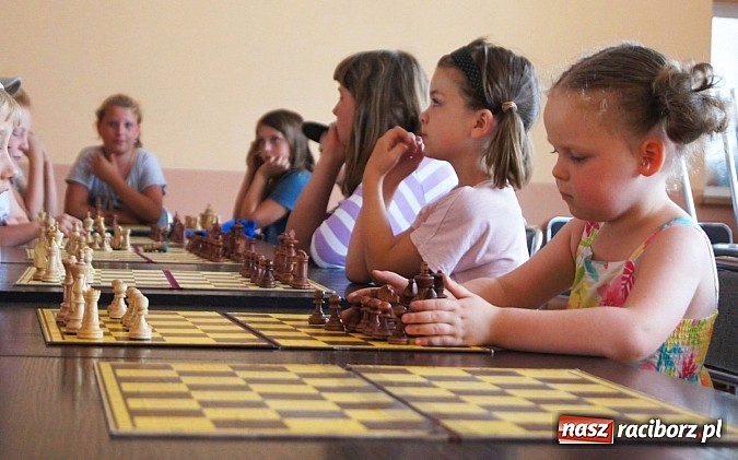 Zdjęcie w galerii na portalu naszraciborz.pl: O szachach na Uniwersytecie Małolata w Nędzy wiadomości z regionu