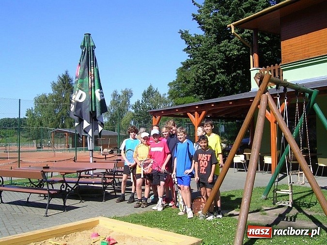 Zdjęcie w galerii na portalu naszraciborz.pl: Tenisiści TKKF Rafako na obozie w Czechach wiadomości z regionu