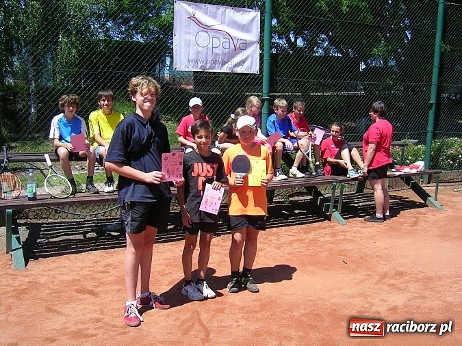 Zdjęcie w galerii na portalu naszraciborz.pl: Tenisiści TKKF Rafako na obozie w Czechach wiadomości z regionu