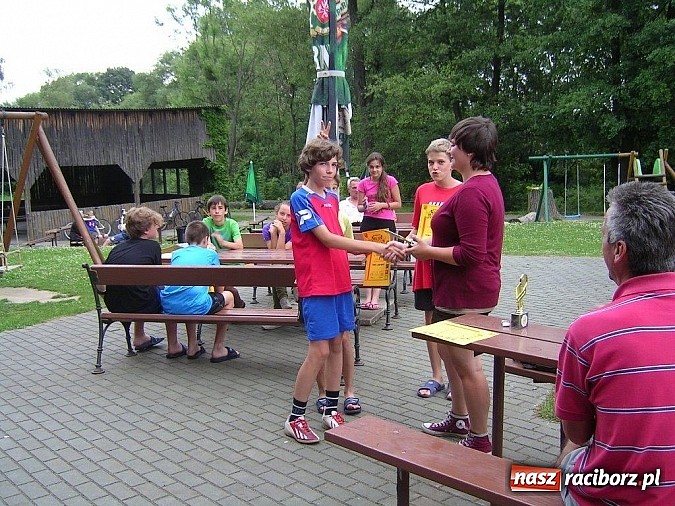 Zdjęcie w galerii na portalu naszraciborz.pl: Tenisiści TKKF Rafako na obozie w Czechach wiadomości z regionu