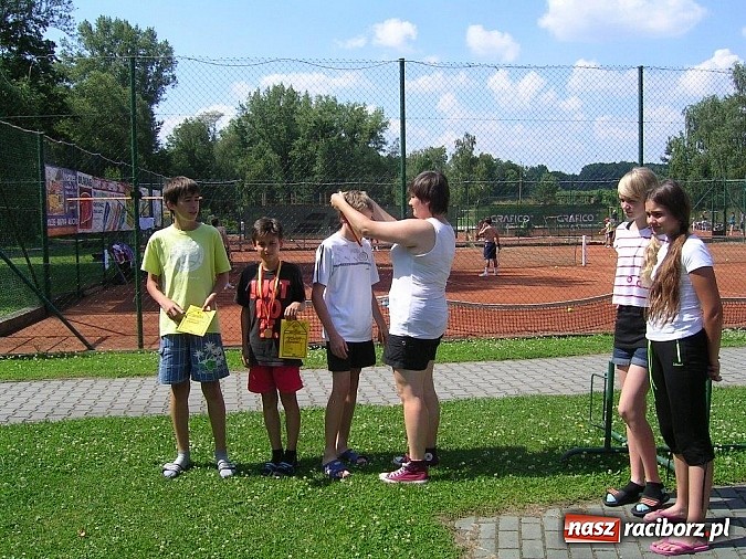 Zdjęcie w galerii na portalu naszraciborz.pl: Tenisiści TKKF Rafako na obozie w Czechach wiadomości z regionu