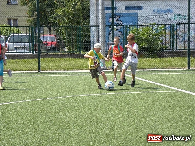 Zdjęcie w galerii na portalu naszraciborz.pl: Biblioteczny mundial zbliża się do końca wiadomości z regionu