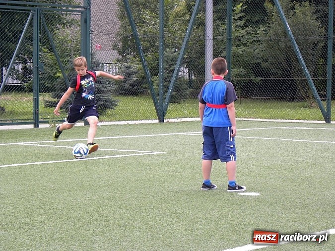 Zdjęcie w galerii na portalu naszraciborz.pl: Biblioteczny mundial zbliża się do końca wiadomości z regionu