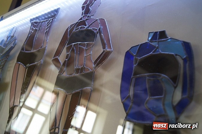 Zdjęcie w galerii na portalu naszraciborz.pl: Absolwenci edukacji artystycznej pokazali swoje prace wiadomości z regionu