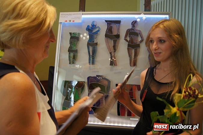 Zdjęcie w galerii na portalu naszraciborz.pl: Absolwenci edukacji artystycznej pokazali swoje prace wiadomości z regionu