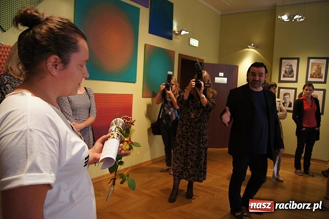 Zdjęcie w galerii na portalu naszraciborz.pl: Absolwenci edukacji artystycznej pokazali swoje prace wiadomości z regionu