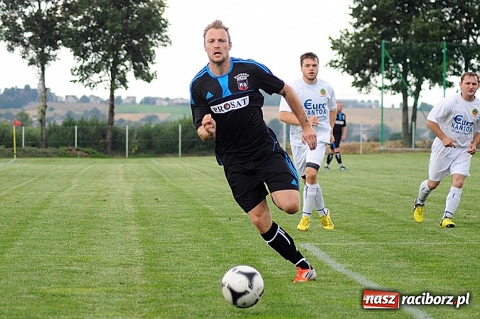 Zdjęcie w galerii na portalu naszraciborz.pl: Naprz&oacute;d Borucin z pucharem burmistrza wiadomości z regionu