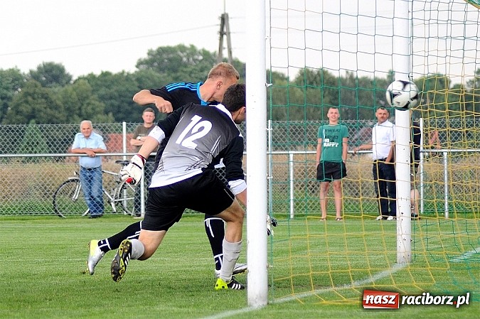 Zdjęcie w galerii na portalu naszraciborz.pl: Naprz&oacute;d Borucin z pucharem burmistrza wiadomości z regionu