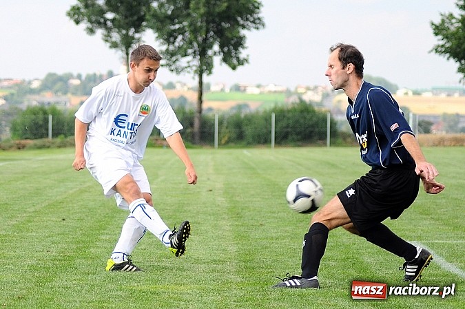 Zdjęcie w galerii na portalu naszraciborz.pl: Naprz&oacute;d Borucin z pucharem burmistrza wiadomości z regionu