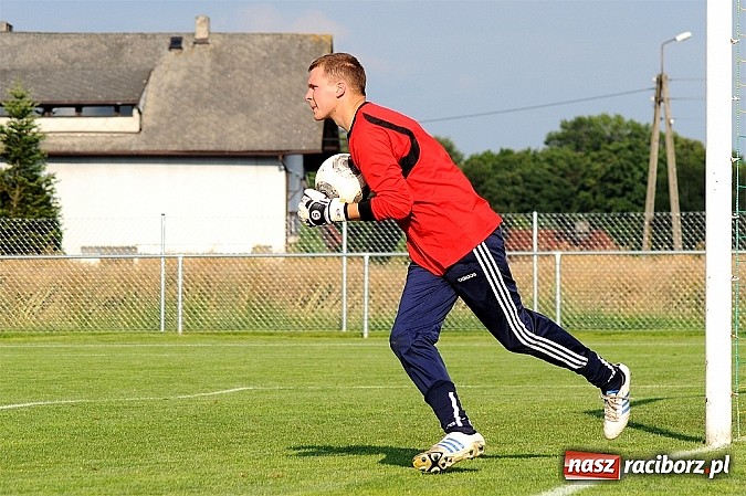 Zdjęcie w galerii na portalu naszraciborz.pl: Naprz&oacute;d Borucin z pucharem burmistrza wiadomości z regionu