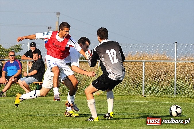 Zdjęcie w galerii na portalu naszraciborz.pl: Naprz&oacute;d Borucin z pucharem burmistrza wiadomości z regionu