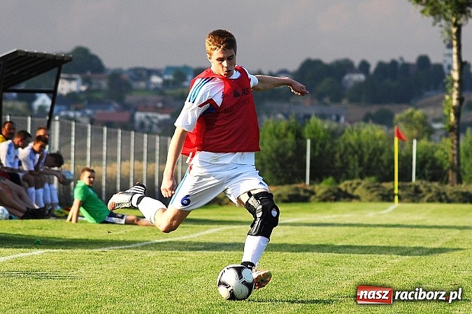 Zdjęcie w galerii na portalu naszraciborz.pl: Naprz&oacute;d Borucin z pucharem burmistrza wiadomości z regionu