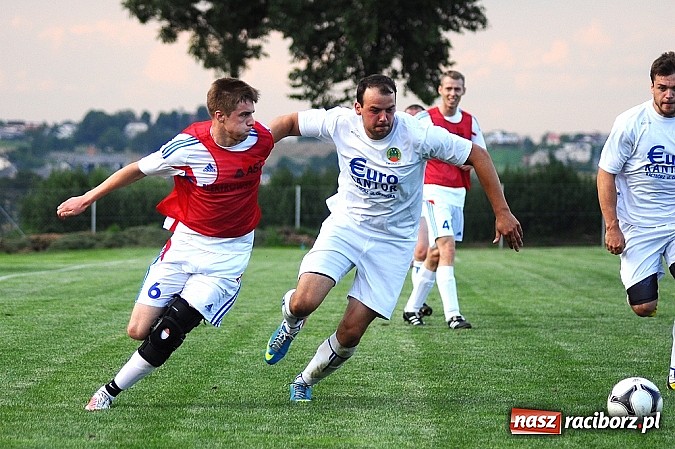 Zdjęcie w galerii na portalu naszraciborz.pl: Naprz&oacute;d Borucin z pucharem burmistrza wiadomości z regionu