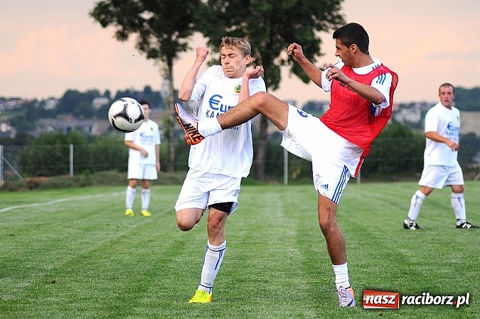 Zdjęcie w galerii na portalu naszraciborz.pl: Naprz&oacute;d Borucin z pucharem burmistrza wiadomości z regionu