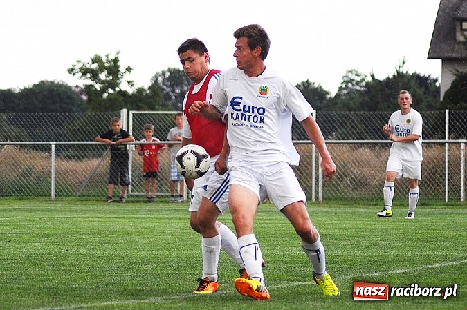 Zdjęcie w galerii na portalu naszraciborz.pl: Naprz&oacute;d Borucin z pucharem burmistrza wiadomości z regionu