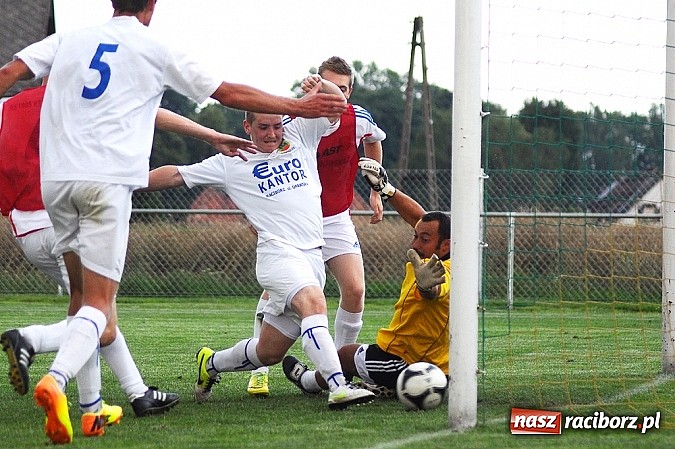 Zdjęcie w galerii na portalu naszraciborz.pl: Naprz&oacute;d Borucin z pucharem burmistrza wiadomości z regionu