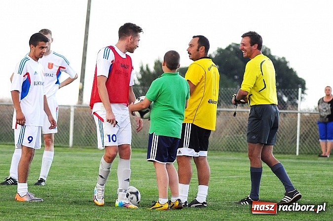 Zdjęcie w galerii na portalu naszraciborz.pl: Naprz&oacute;d Borucin z pucharem burmistrza wiadomości z regionu