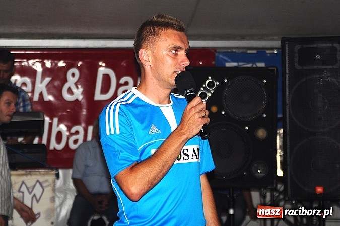 Zdjęcie w galerii na portalu naszraciborz.pl: Naprz&oacute;d Borucin z pucharem burmistrza wiadomości z regionu