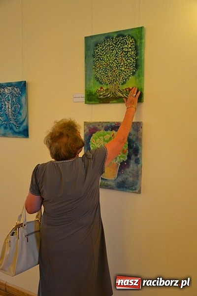 Zdjęcie w galerii na portalu naszraciborz.pl: Woskiem malowanie na Zamku Piastowskim - wernisaż wystawy wiadomości z regionu