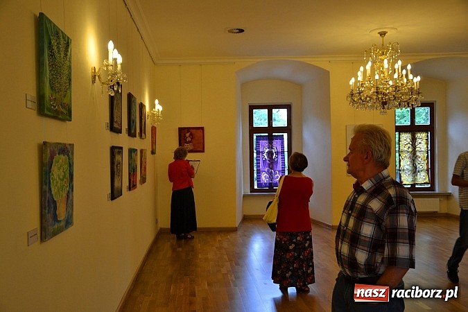 Zdjęcie w galerii na portalu naszraciborz.pl: Woskiem malowanie na Zamku Piastowskim - wernisaż wystawy wiadomości z regionu