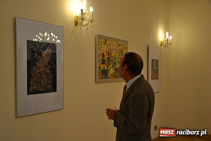 Zdjęcie w galerii na portalu naszraciborz.pl: Woskiem malowanie na Zamku Piastowskim - wernisaż wystawy wiadomości z regionu