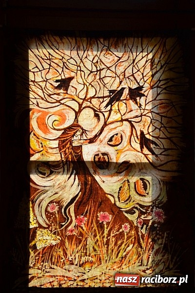 Zdjęcie w galerii na portalu naszraciborz.pl: Woskiem malowanie na Zamku Piastowskim - wernisaż wystawy wiadomości z regionu