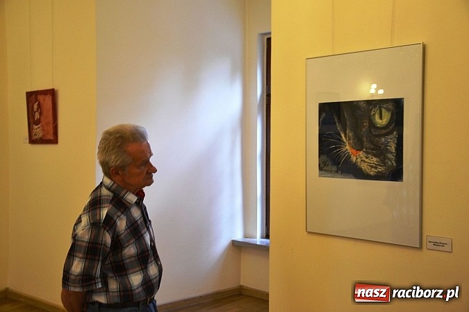 Zdjęcie w galerii na portalu naszraciborz.pl: Woskiem malowanie na Zamku Piastowskim - wernisaż wystawy wiadomości z regionu