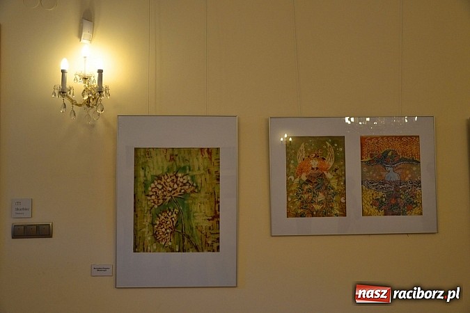 Zdjęcie w galerii na portalu naszraciborz.pl: Woskiem malowanie na Zamku Piastowskim - wernisaż wystawy wiadomości z regionu