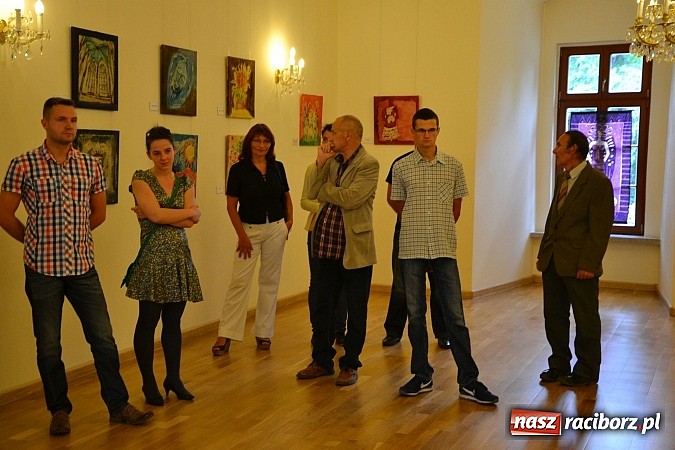 Zdjęcie w galerii na portalu naszraciborz.pl: Woskiem malowanie na Zamku Piastowskim - wernisaż wystawy wiadomości z regionu