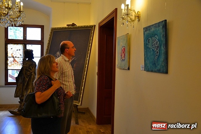 Zdjęcie w galerii na portalu naszraciborz.pl: Woskiem malowanie na Zamku Piastowskim - wernisaż wystawy wiadomości z regionu