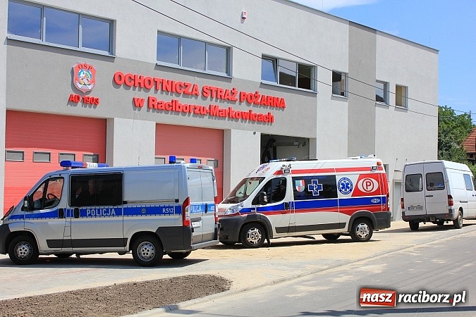 Zdjęcie w galerii na portalu naszraciborz.pl: Wypadek na budowie nowej remizy w Markowicach wiadomości z regionu