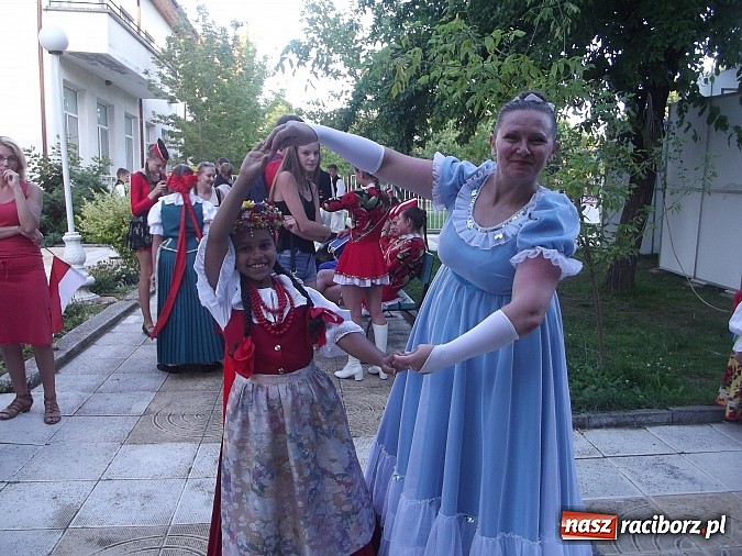 Zdjęcie w galerii na portalu naszraciborz.pl: Arabeska z Zawady Książęcej na występach w Bułgarii  wiadomości z regionu